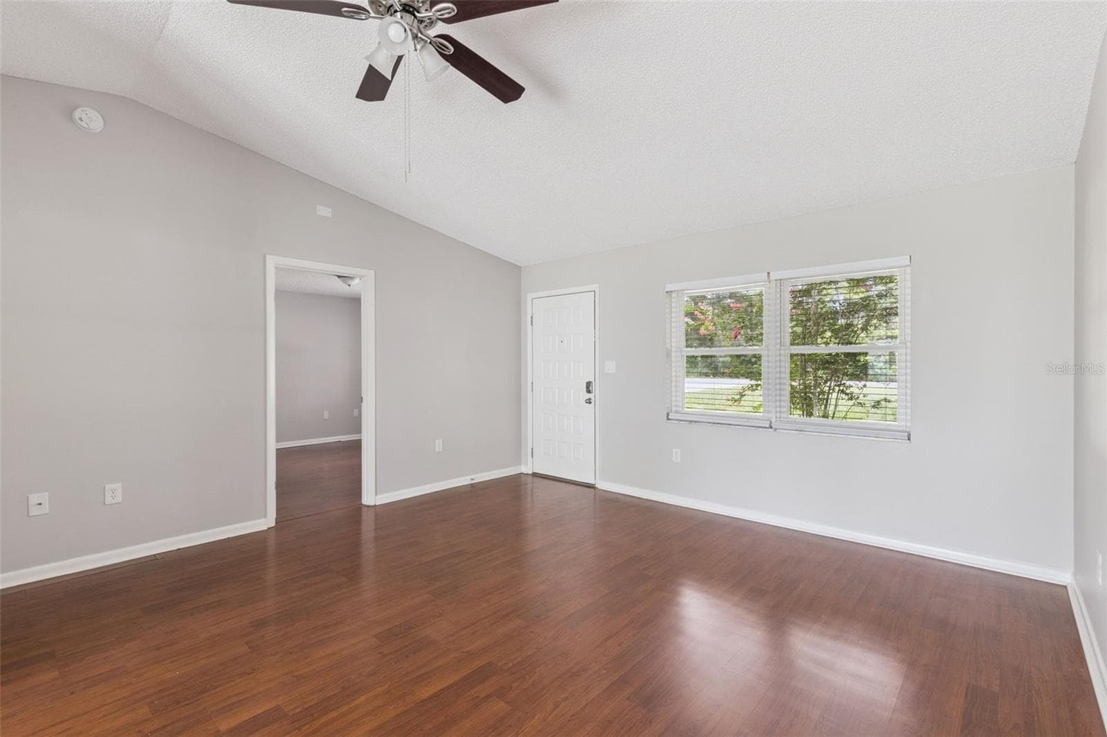 Single Family Residence at 3760 MICHIGAN AVE, MOUNT DORA, photo 6 of 27