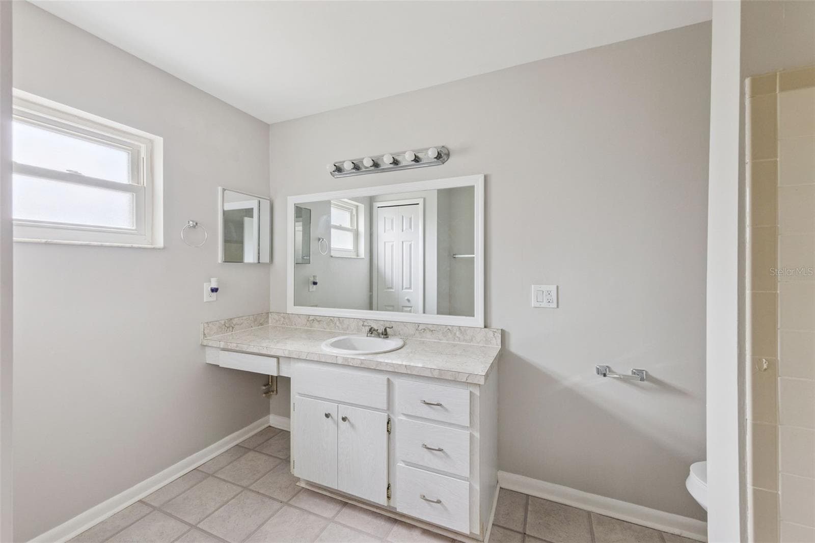 Single Family Residence at 3760 MICHIGAN AVE, MOUNT DORA, photo 18 of 27