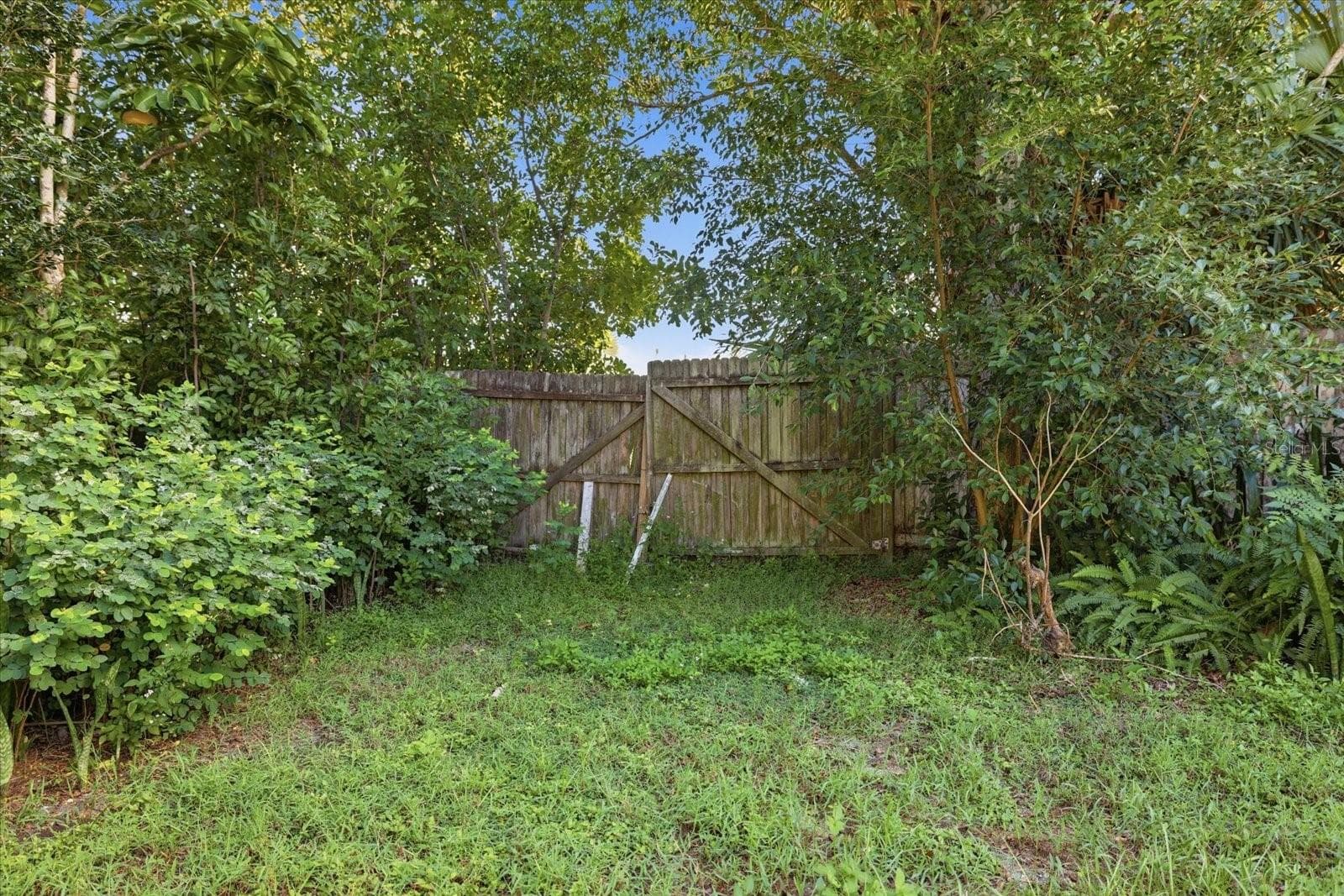Single Family Residence at 102 RIVER BLVD N, NOKOMIS, photo 21 of 35