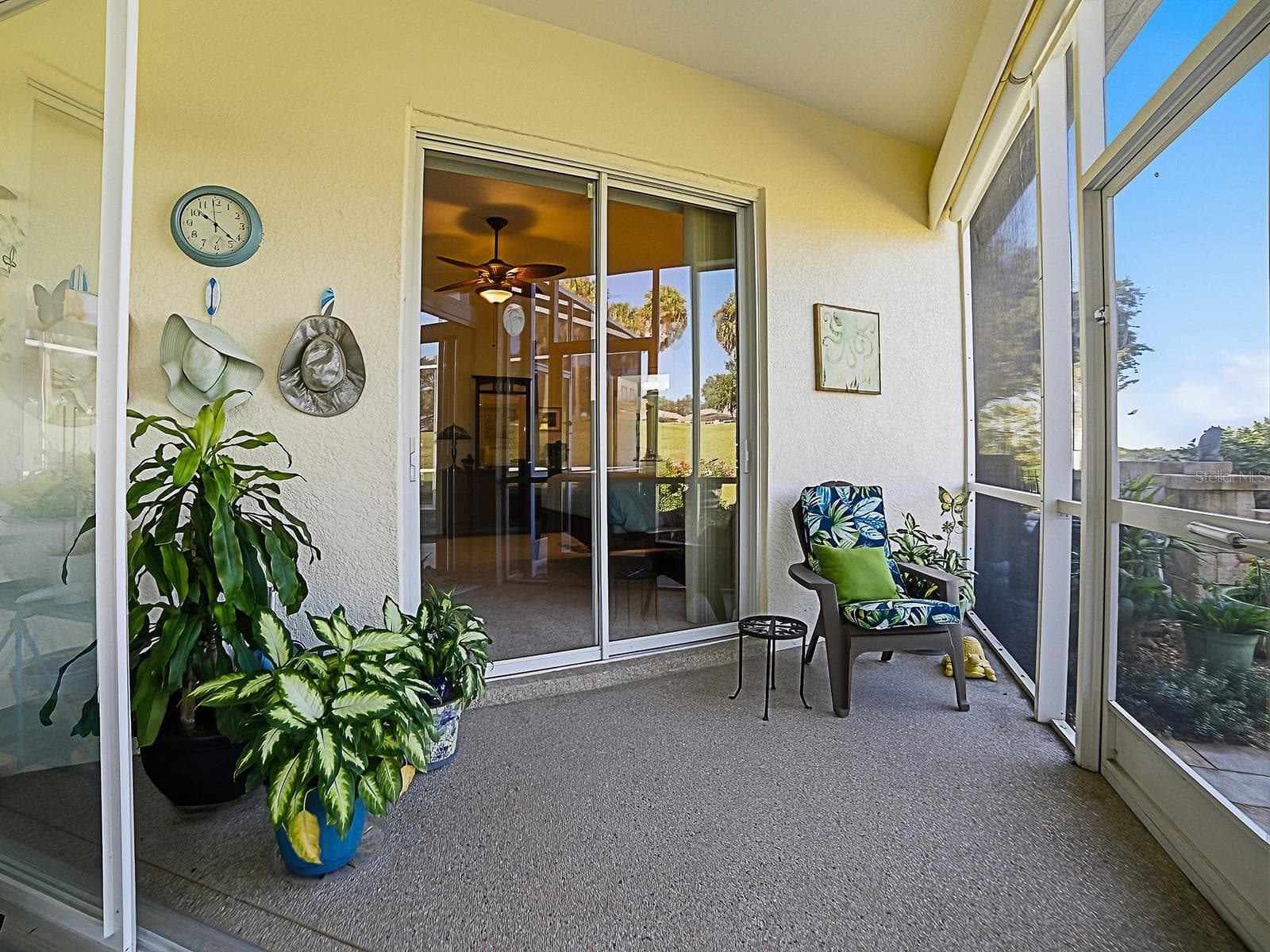 Extra Screened in Area with access to the owners suite - 4818 SABLE RIDGE CT, LEESBURG