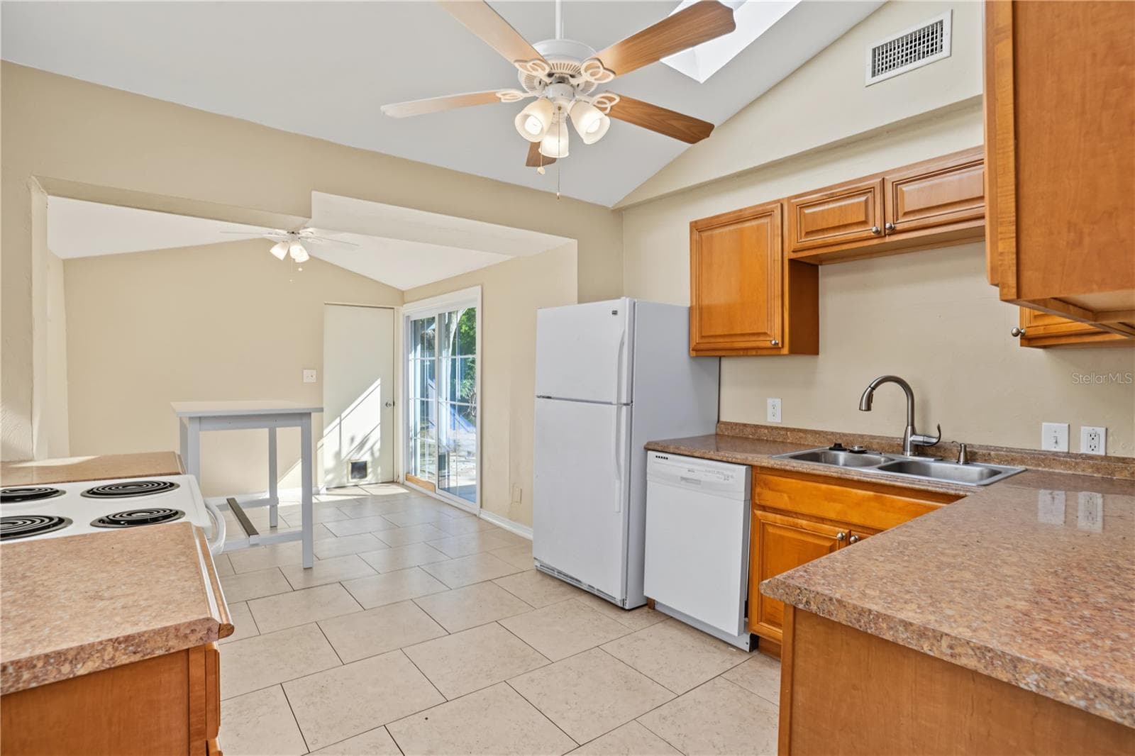 Single Family Residence at 6459 3RD AVE S, ST PETERSBURG, photo 8 of 30