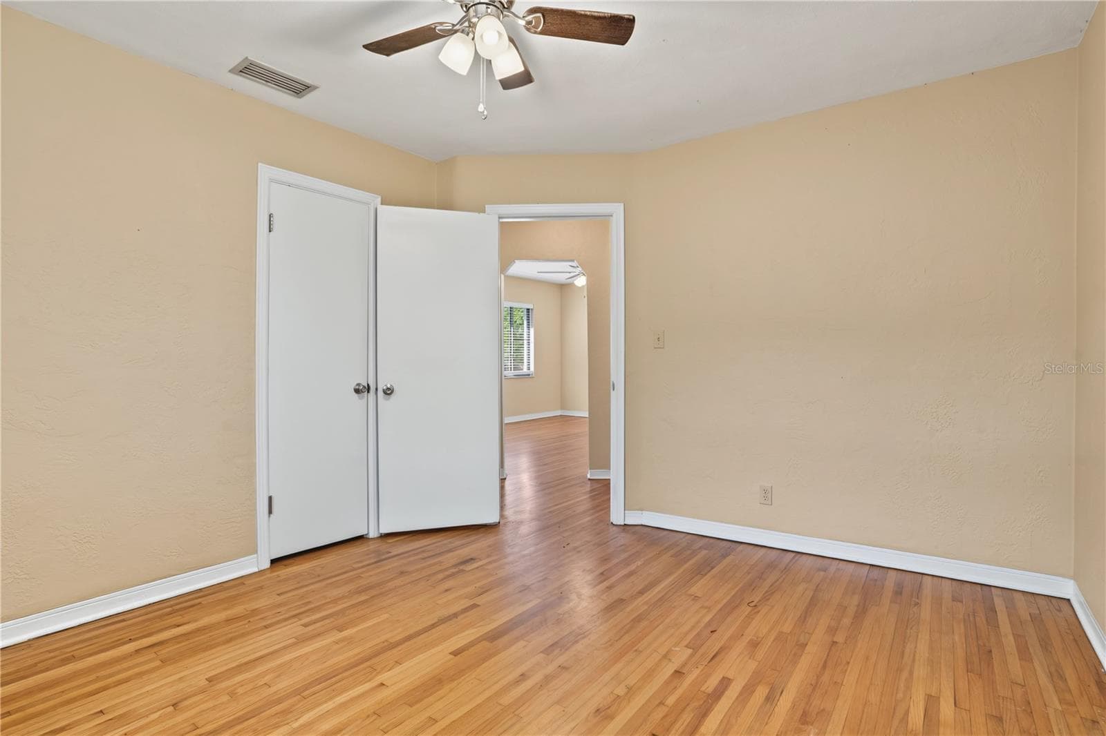 Single Family Residence at 6459 3RD AVE S, ST PETERSBURG, photo 15 of 30