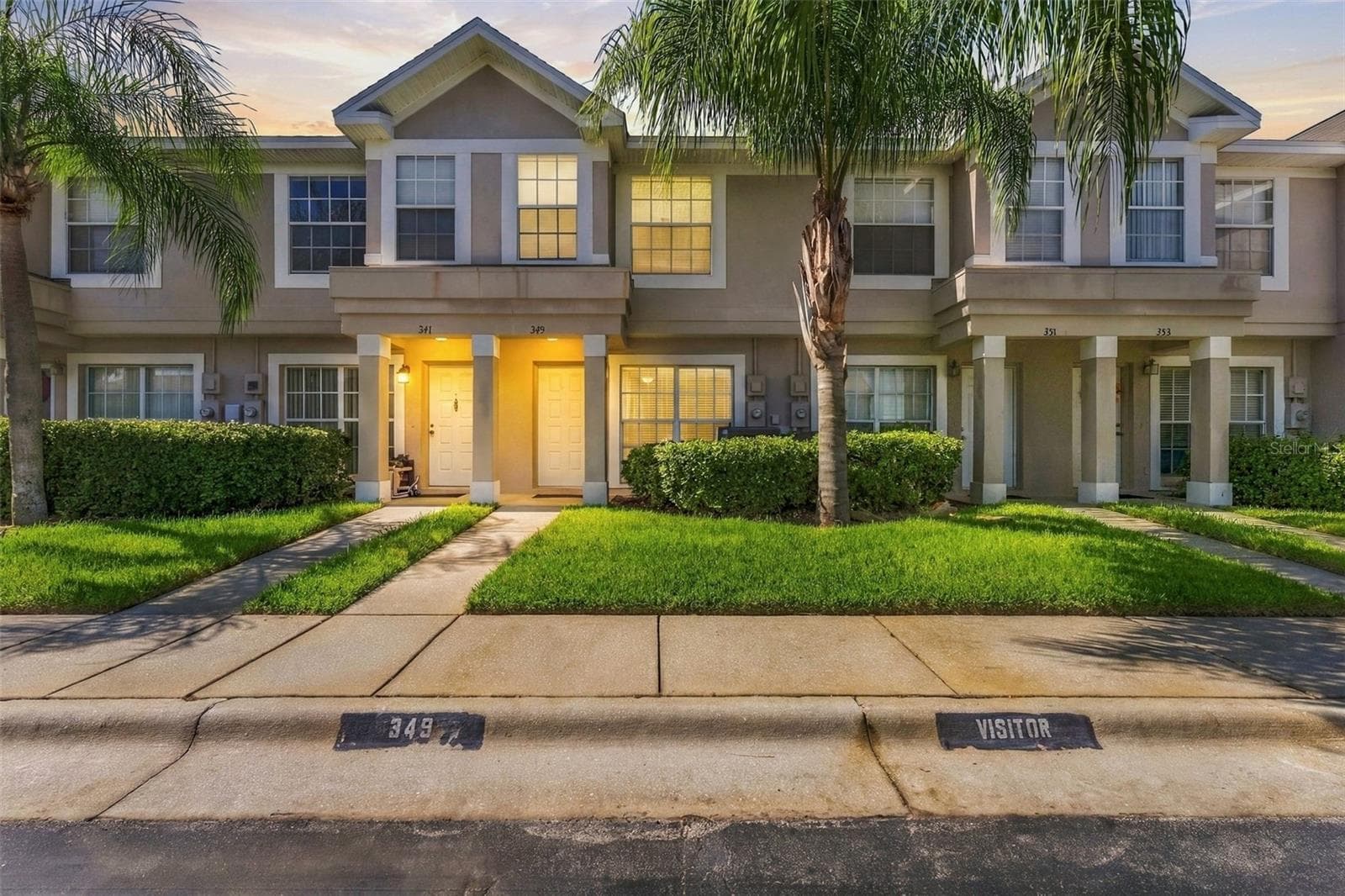 349 KENSINGTON LAKE CIR