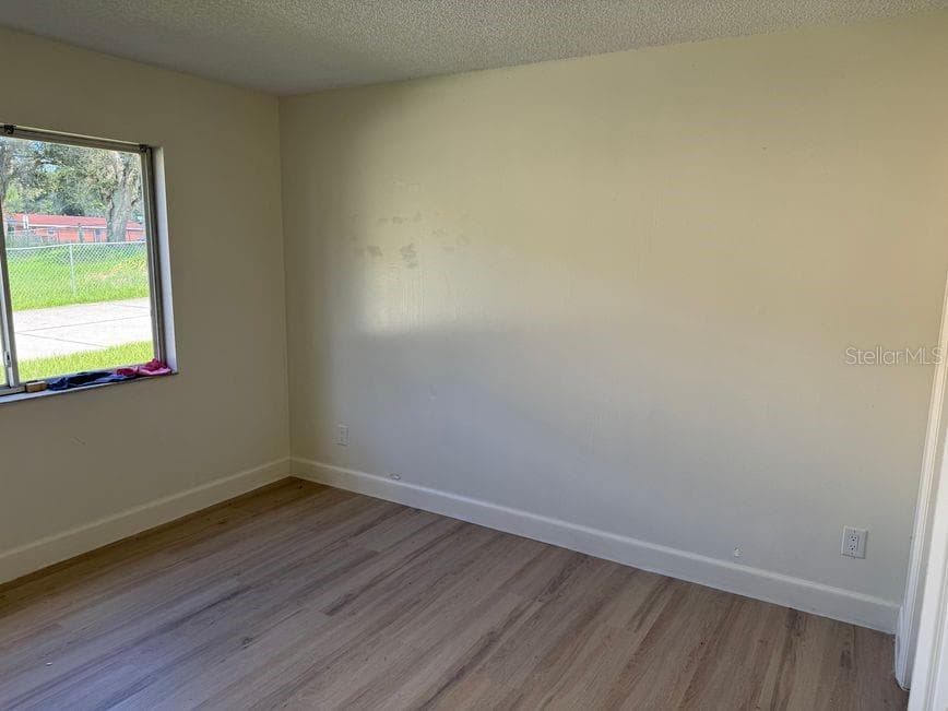 Half Duplex at 1010 DISSTON AVE, CLERMONT, photo 6 of 10