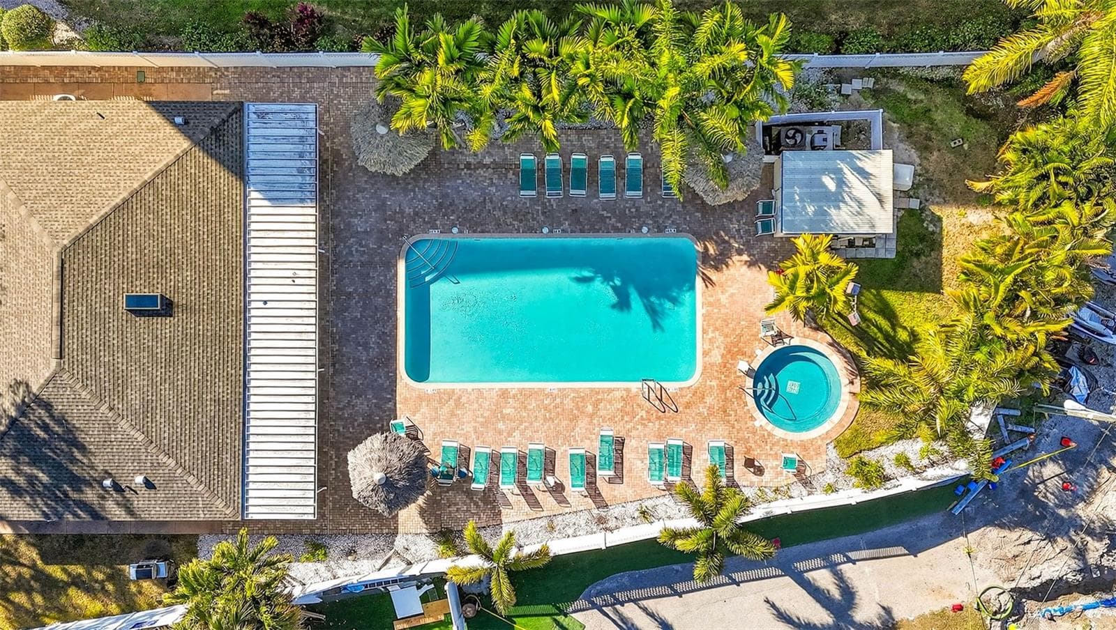 Condominium at 800 COVE CAY DR #7D, CLEARWATER, photo 33 of 45