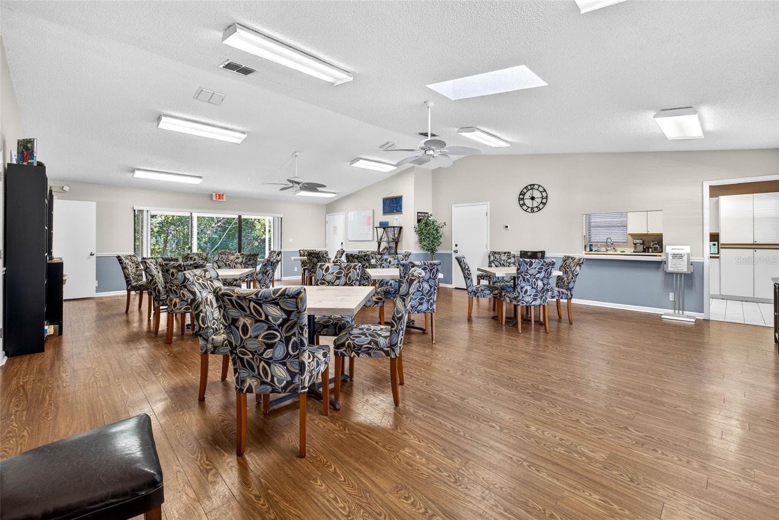 Condominium at 800 COVE CAY DR #7D, CLEARWATER, photo 36 of 45