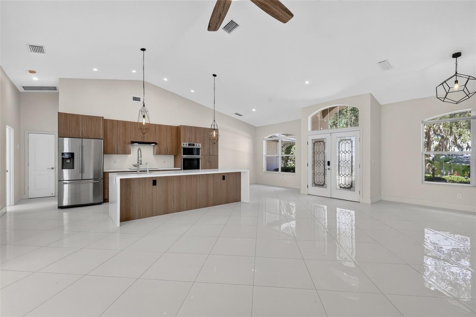 Single Family Residence at 11036 BRONSON RD, CLERMONT, photo 10 of 53