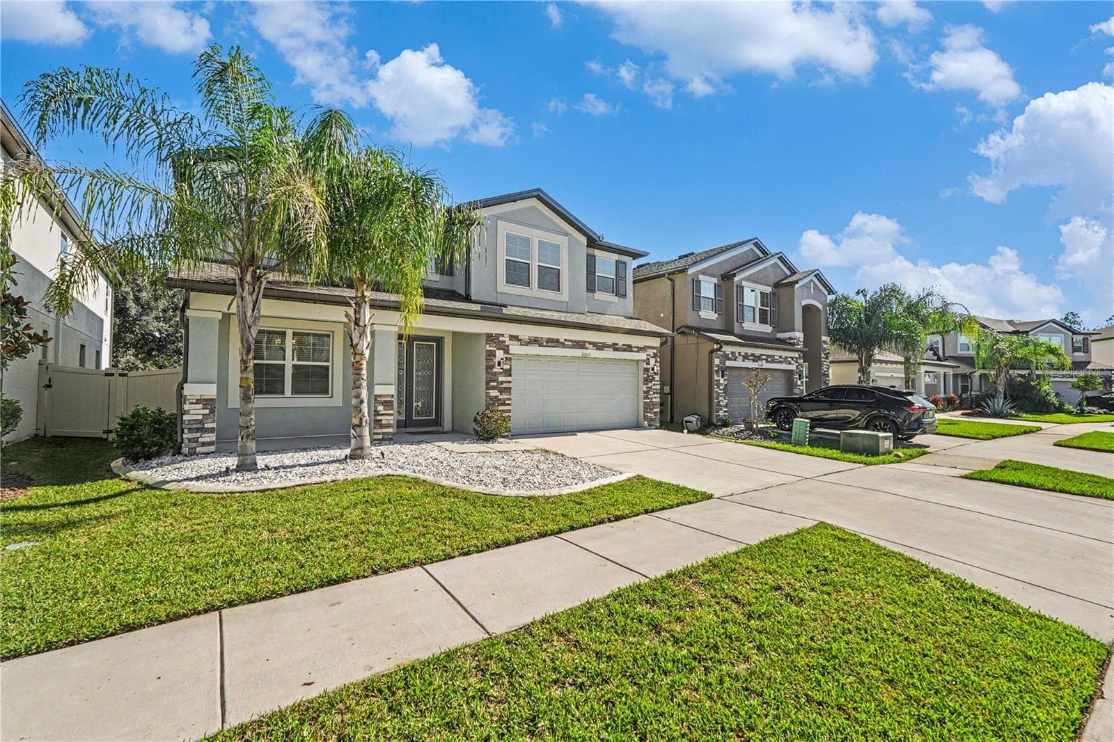 Single Family Residence at 16012 SONOMA GROVE CIR, TAMPA, photo 3 of 53