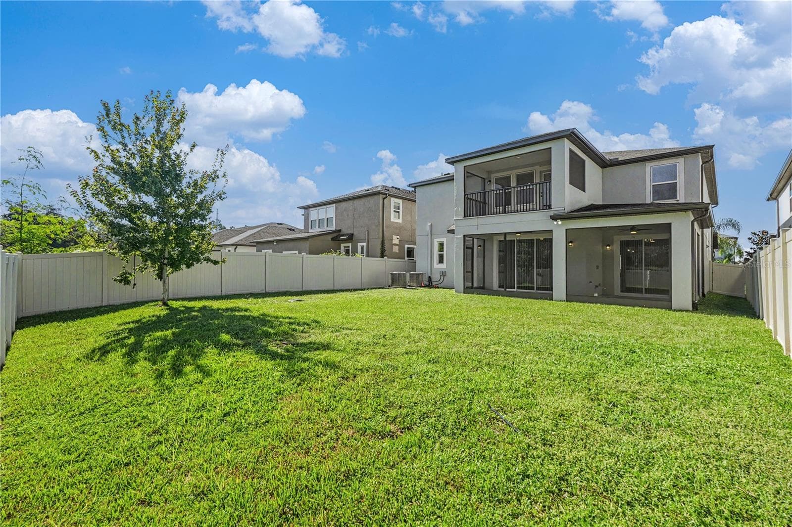Single Family Residence at 16012 SONOMA GROVE CIR, TAMPA, photo 8 of 53