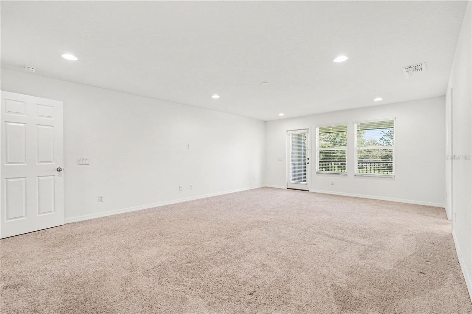 Single Family Residence at 16012 SONOMA GROVE CIR, TAMPA, photo 16 of 53