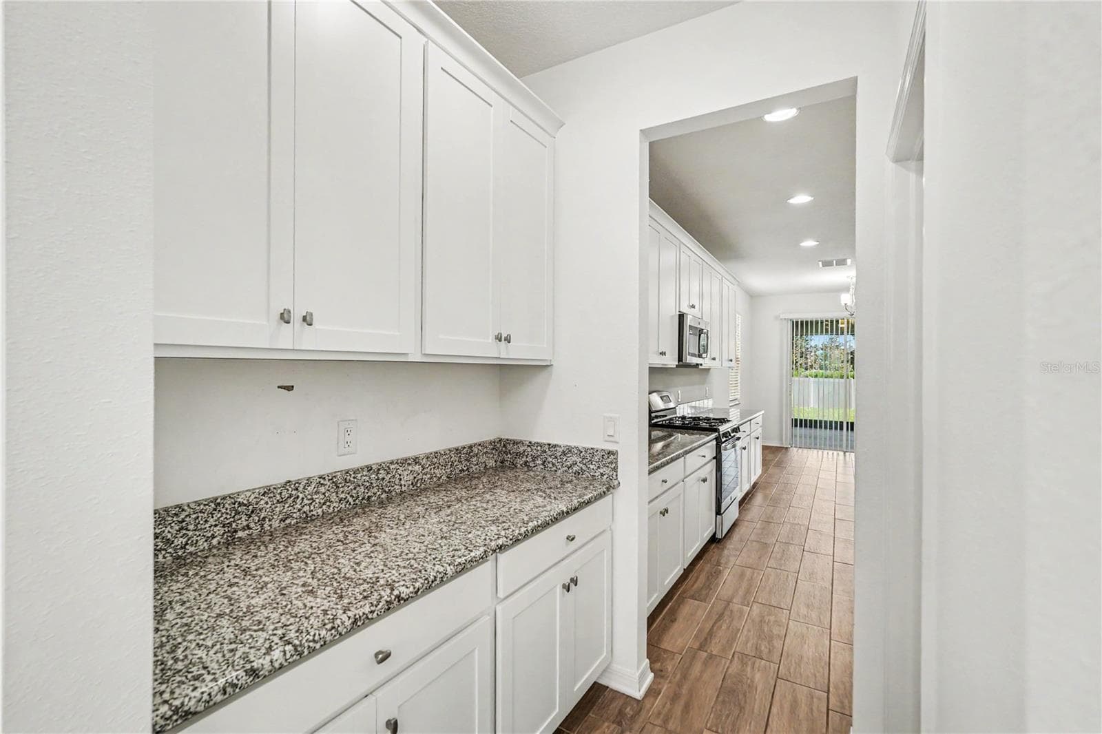 Single Family Residence at 16012 SONOMA GROVE CIR, TAMPA, photo 23 of 53