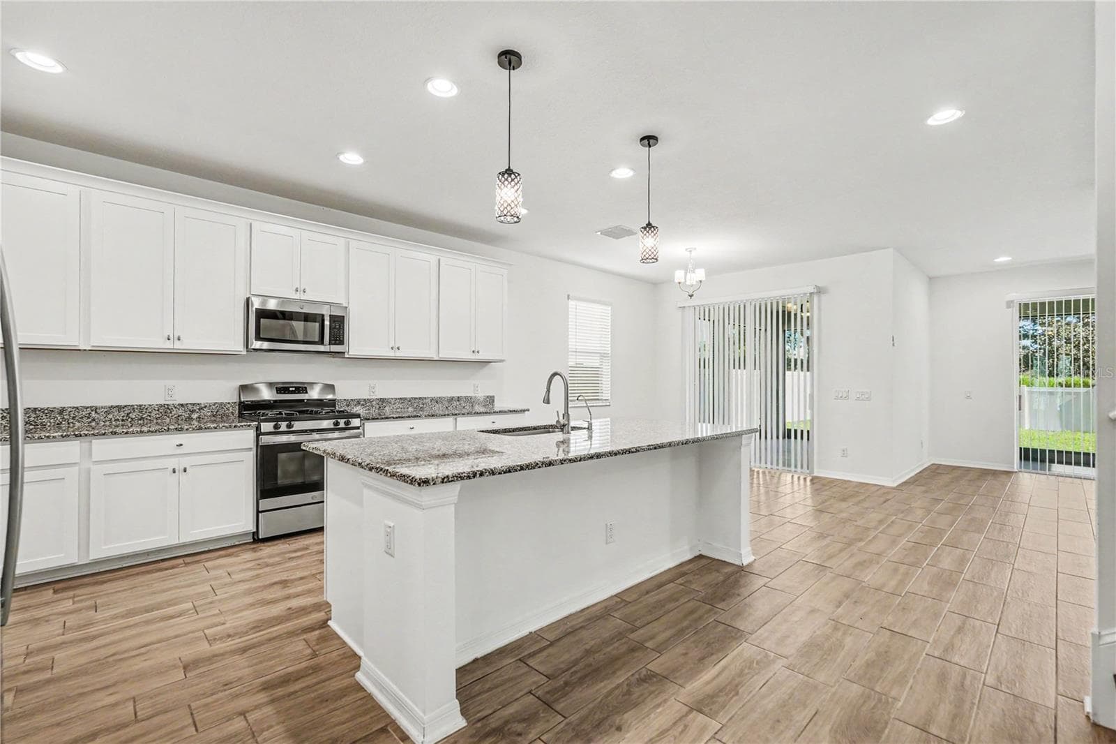 Single Family Residence at 16012 SONOMA GROVE CIR, TAMPA, photo 28 of 53
