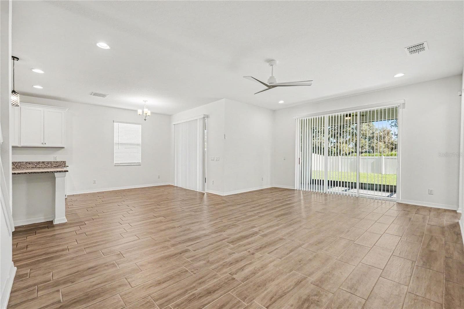 Single Family Residence at 16012 SONOMA GROVE CIR, TAMPA, photo 31 of 53