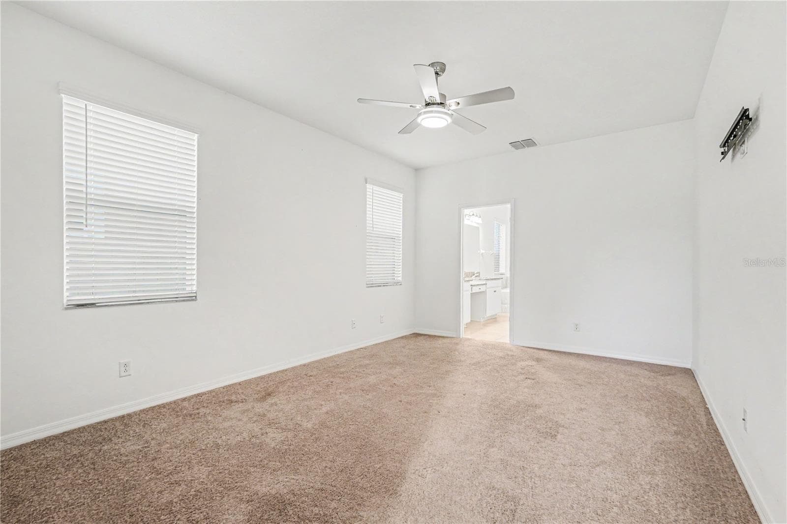 Single Family Residence at 16012 SONOMA GROVE CIR, TAMPA, photo 35 of 53