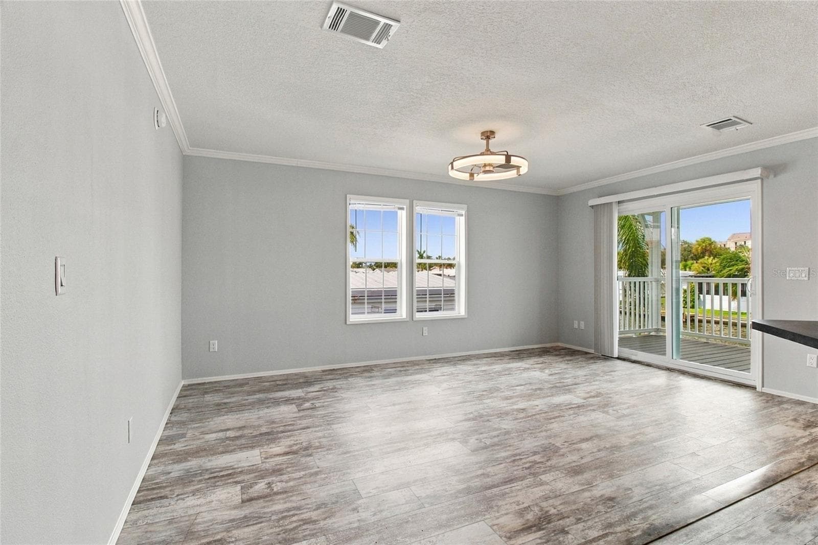 Living room - 18675 U.S. HIGHWAY 19 N. #349, CLEARWATER