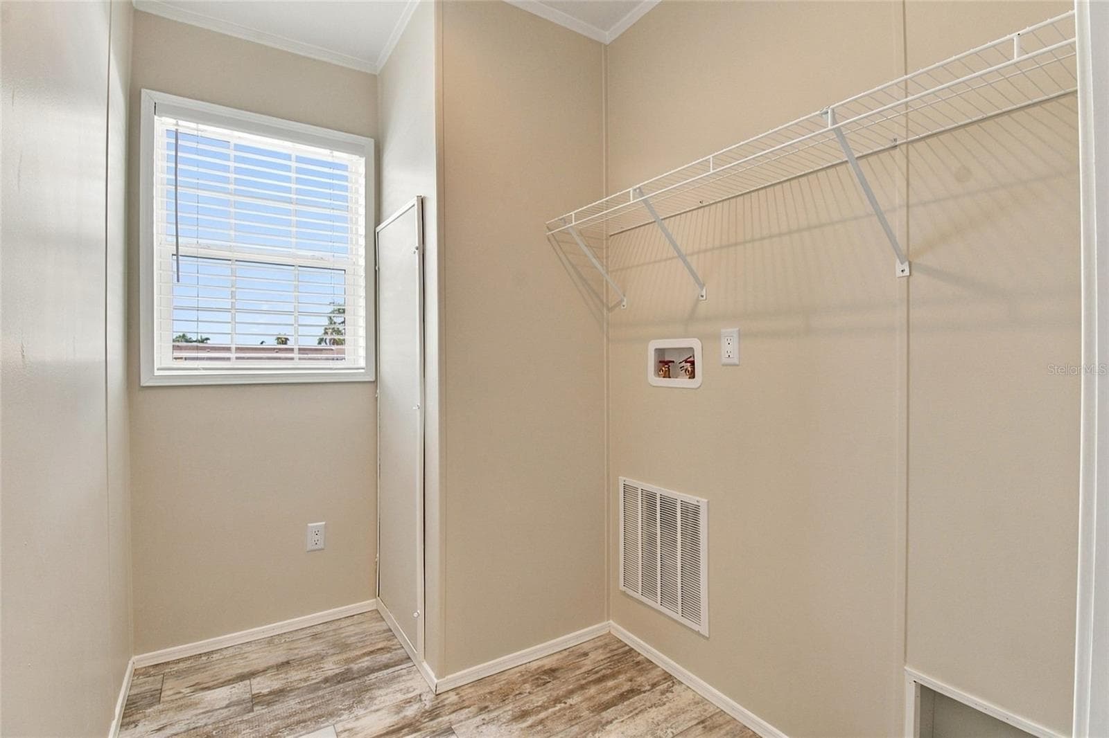 Laundry Room-Storage - 18675 U.S. HIGHWAY 19 N. #349, CLEARWATER