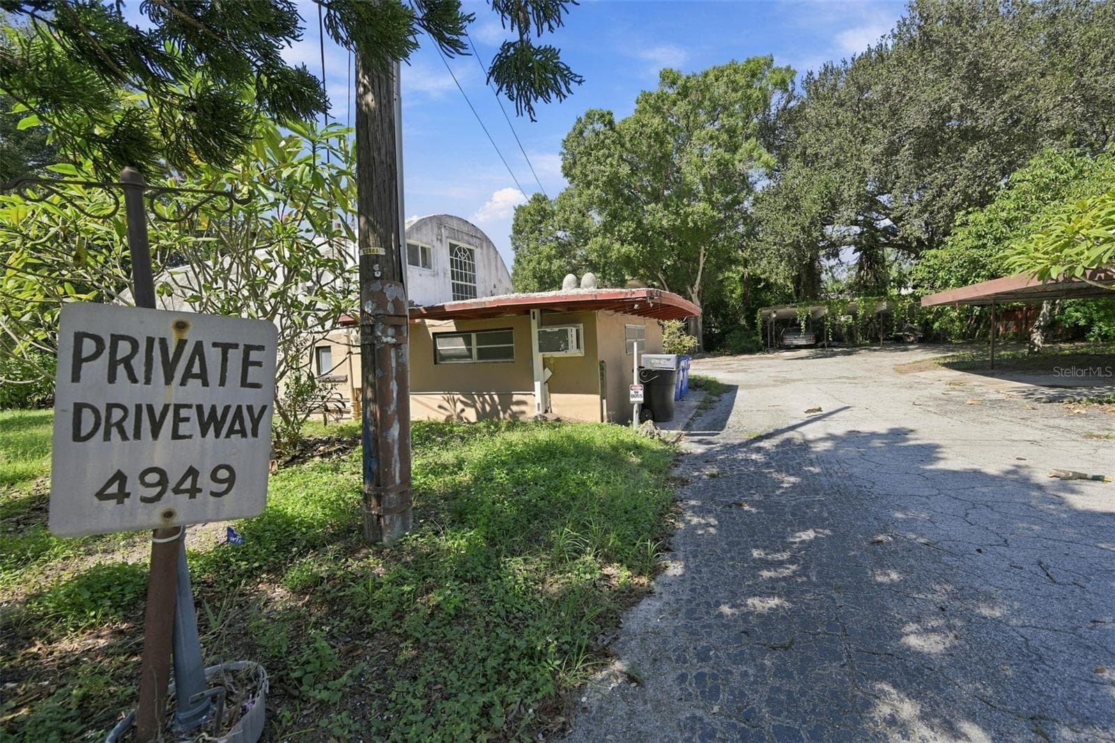 Triplex at 4949 26TH AVE N, ST PETERSBURG, photo 2 of 20