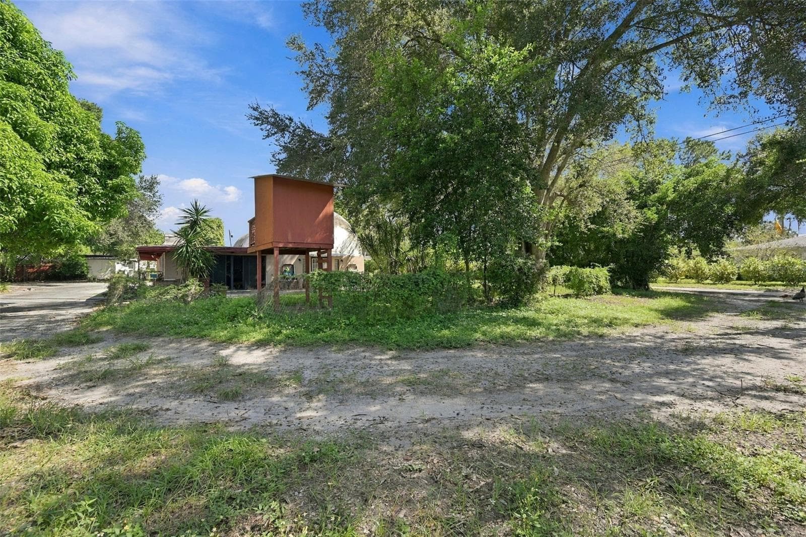 Triplex at 4949 26TH AVE N, ST PETERSBURG, photo 15 of 20