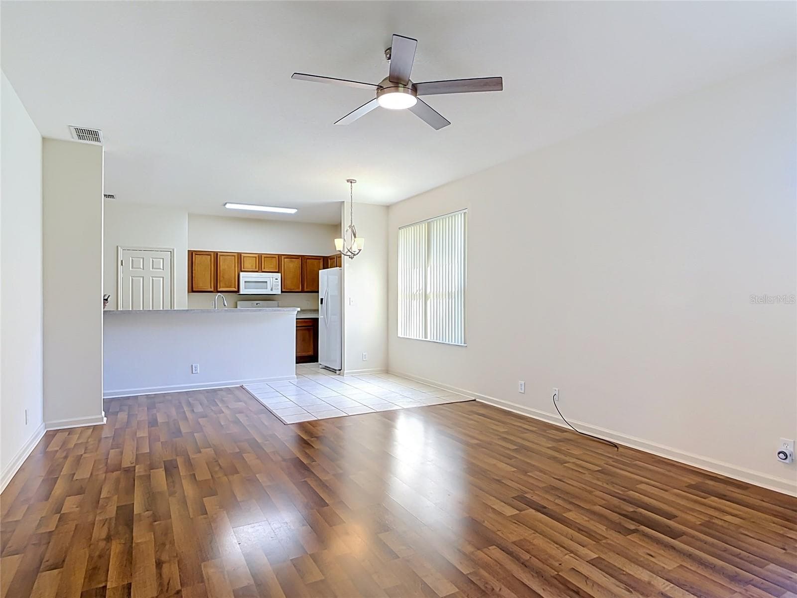 Family Room - 105 RIDGEWAY, DELAND