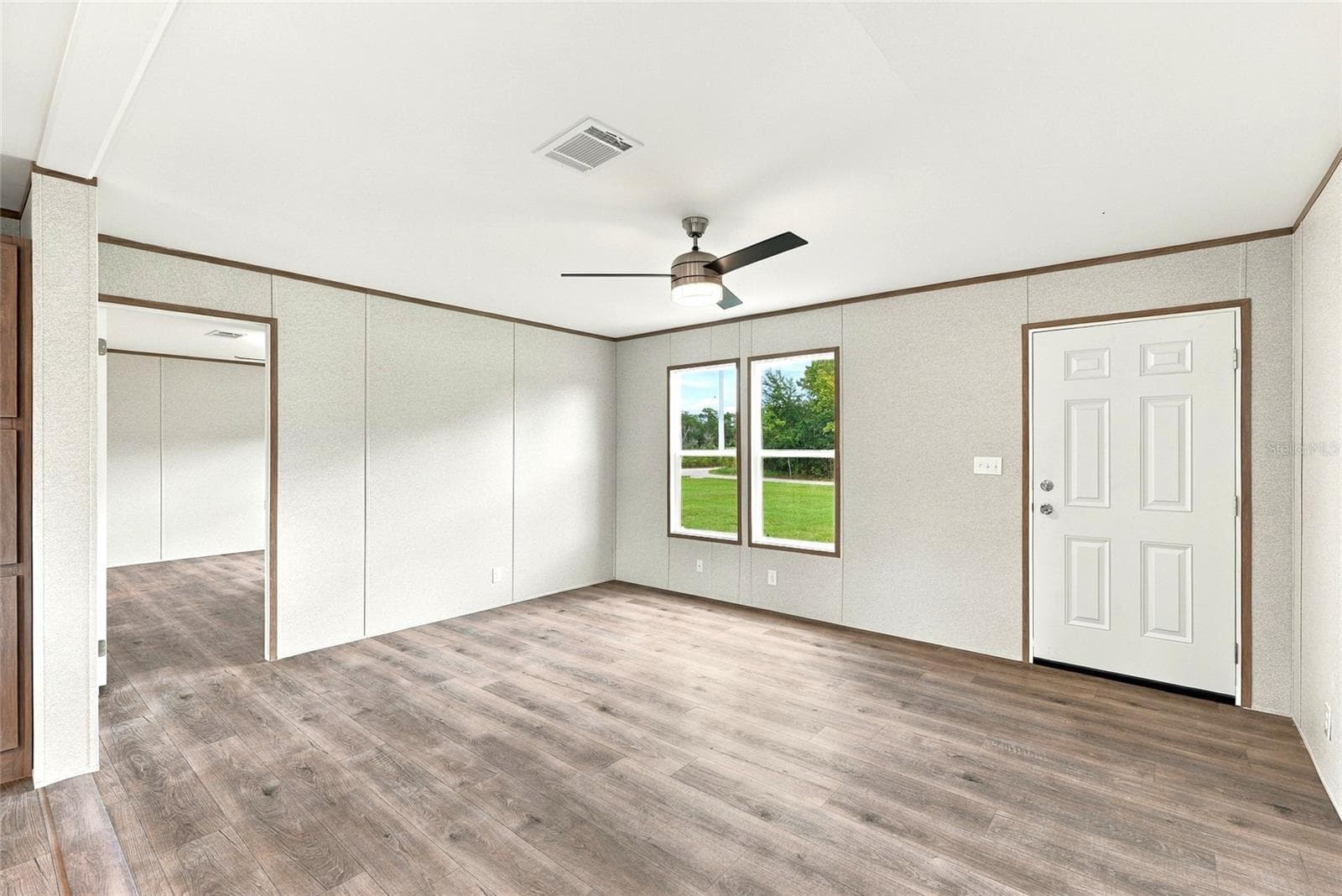 Manufactured Home at 4235 LINDA DRIVE DR, WESLEY CHAPEL, photo 5 of 50