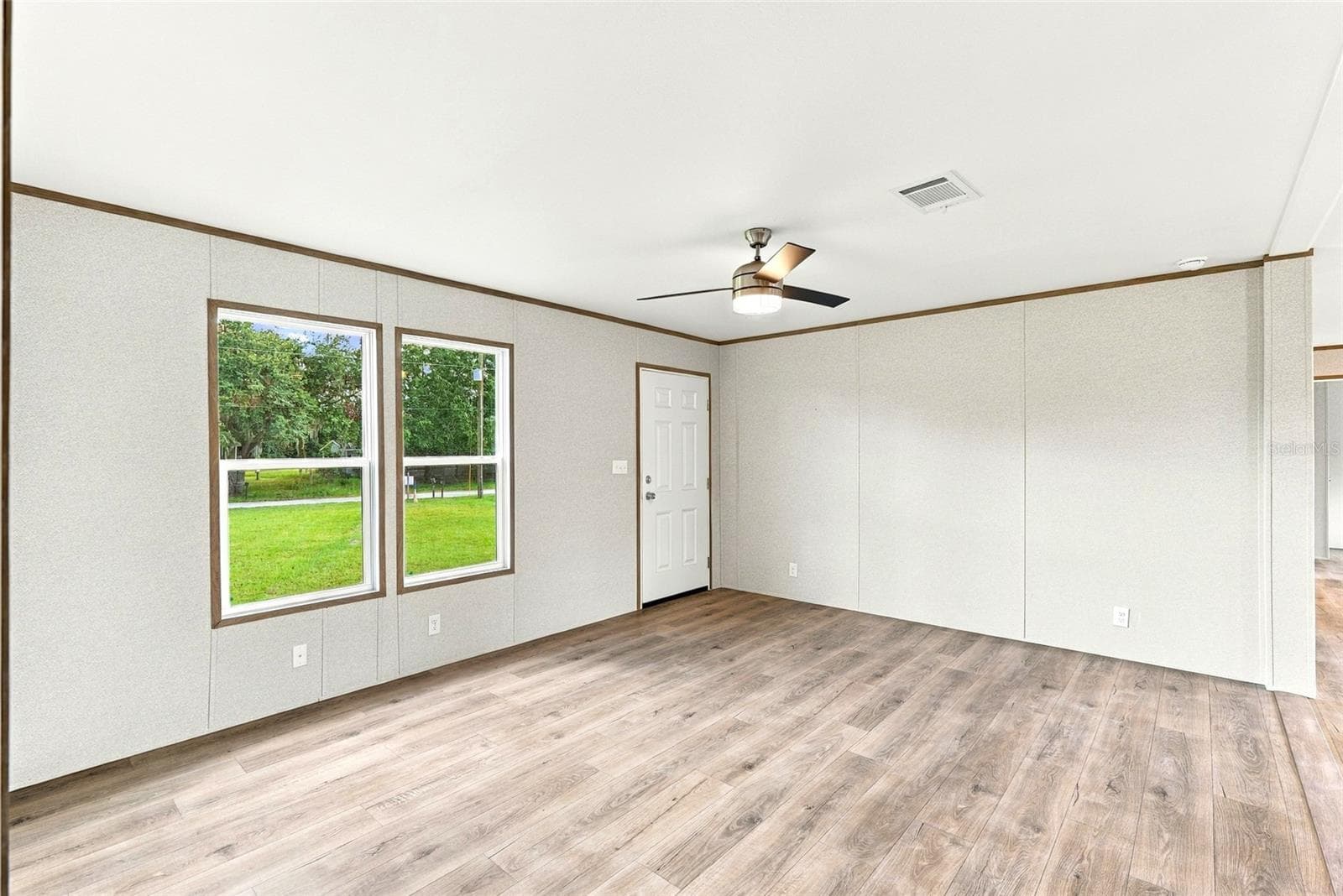 Manufactured Home at 4235 LINDA DRIVE DR, WESLEY CHAPEL, photo 7 of 50