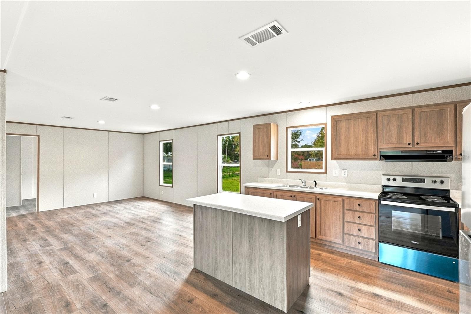 Manufactured Home at 4235 LINDA DRIVE DR, WESLEY CHAPEL, photo 13 of 50