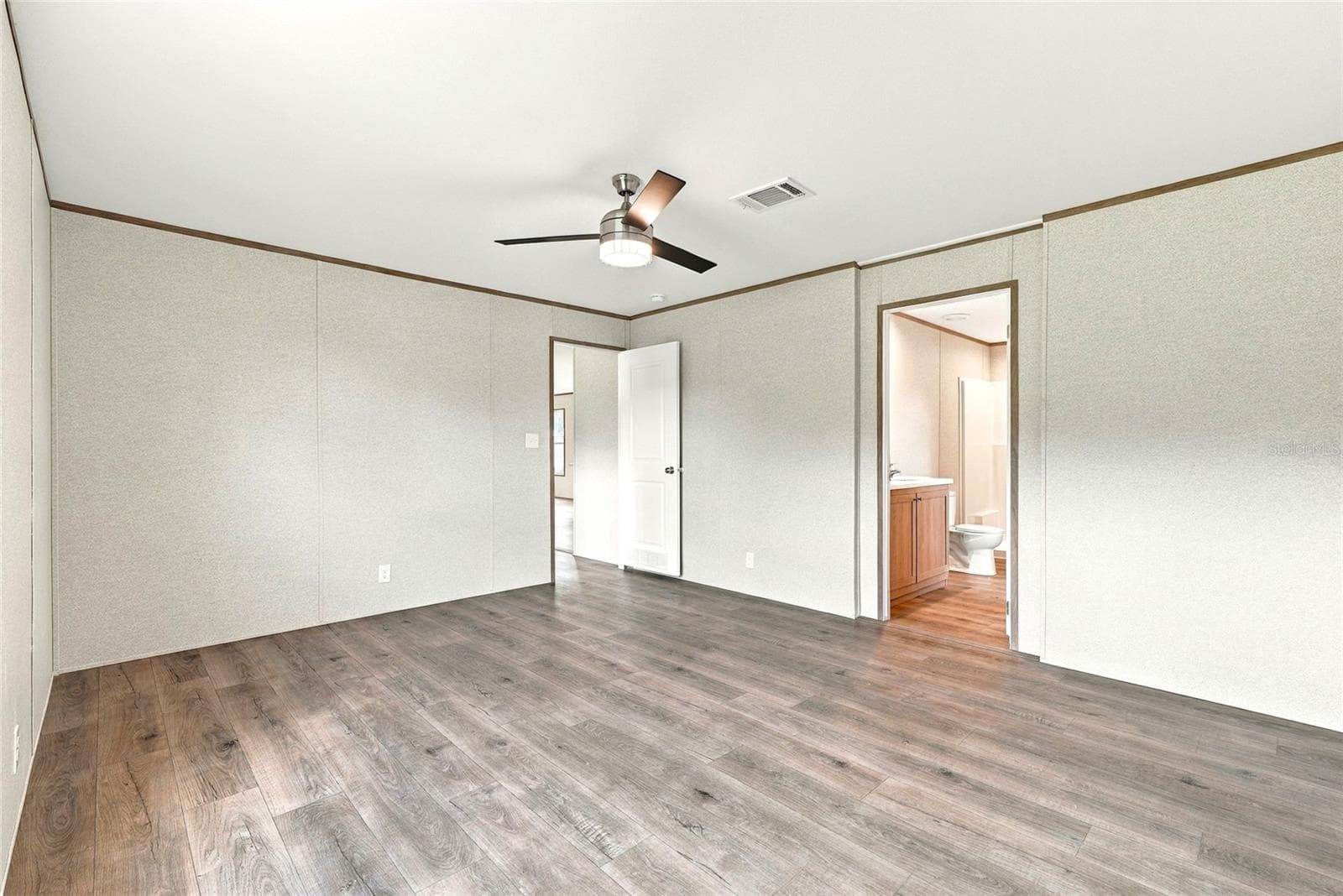 Manufactured Home at 4235 LINDA DRIVE DR, WESLEY CHAPEL, photo 24 of 50