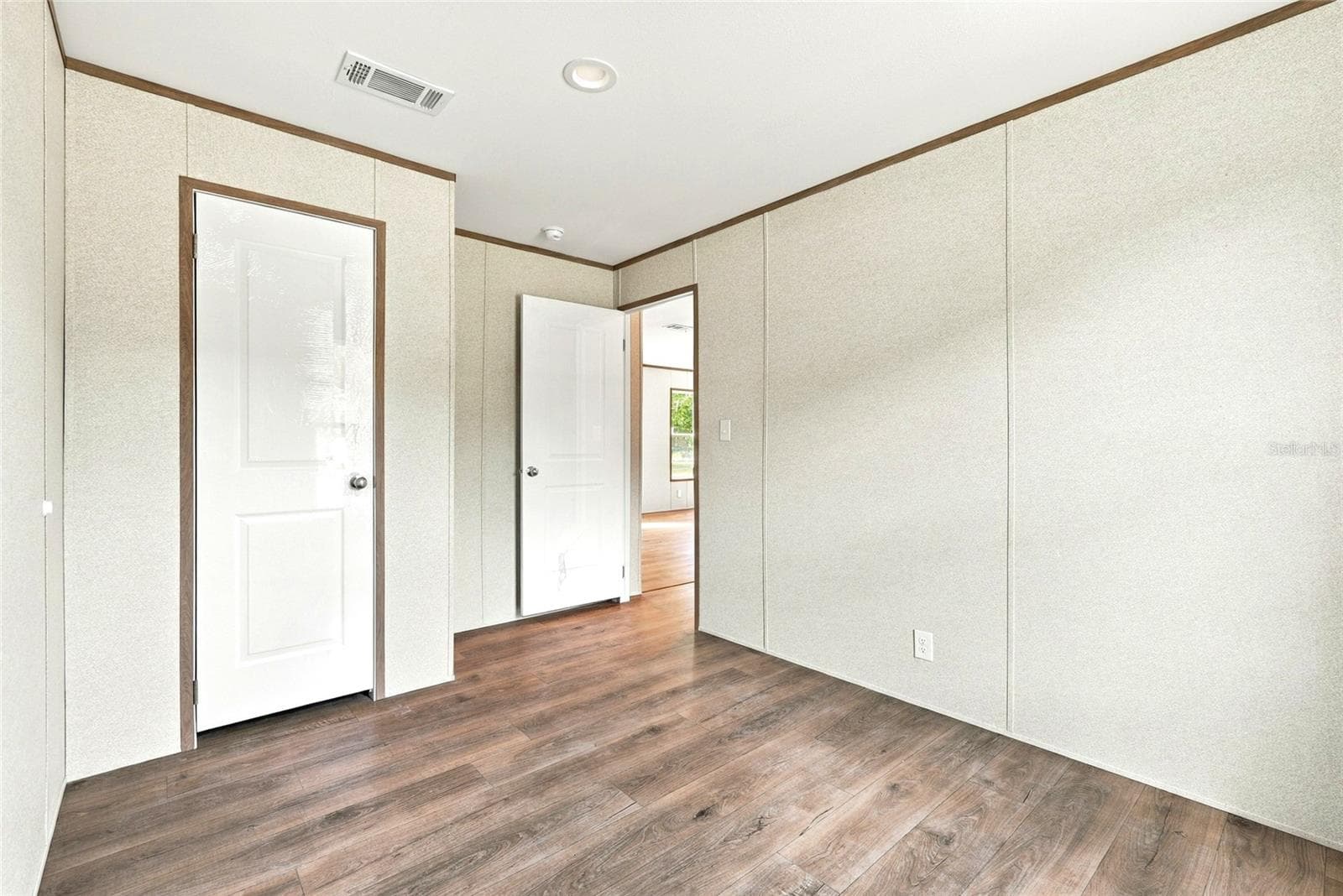 Manufactured Home at 4235 LINDA DRIVE DR, WESLEY CHAPEL, photo 30 of 50