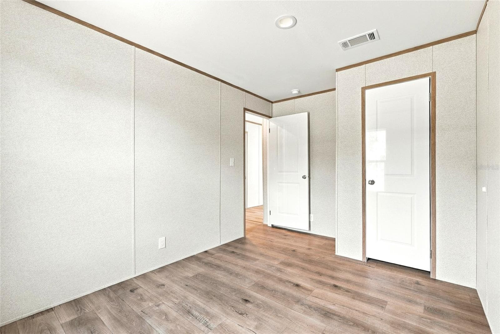 Manufactured Home at 4235 LINDA DRIVE DR, WESLEY CHAPEL, photo 33 of 50