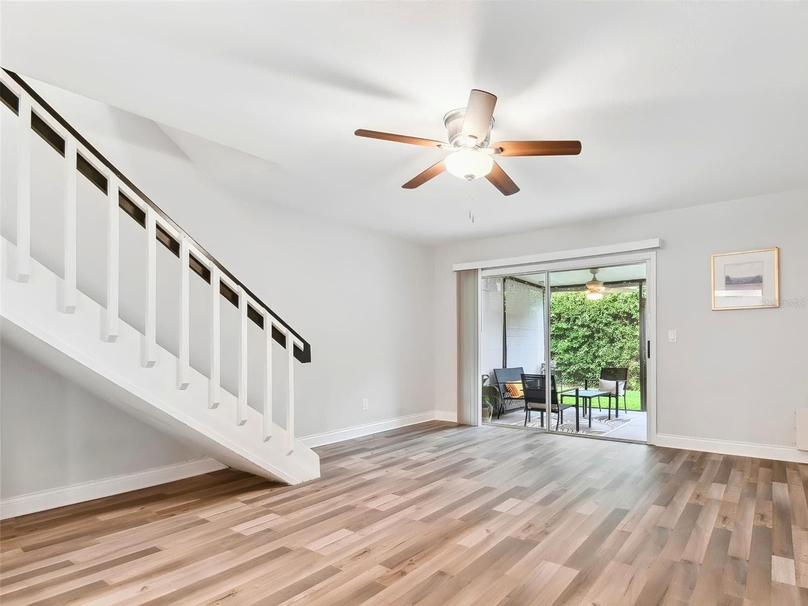 Townhouse at 14027 NOTREVILLE WAY, TAMPA, photo 13 of 32