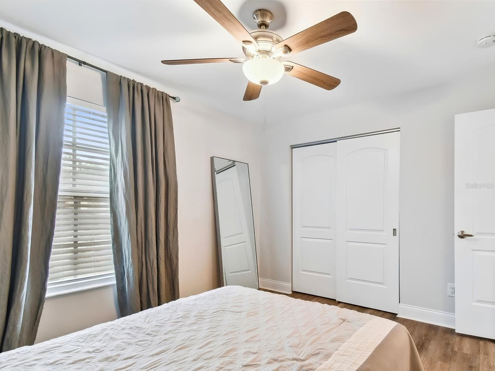 Townhouse at 14027 NOTREVILLE WAY, TAMPA, photo 21 of 32
