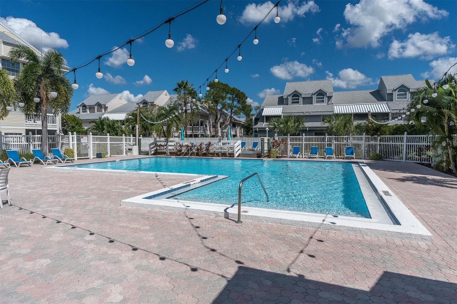Condominium at 6908 STONES THROW CIR N #10206, ST PETERSBURG, photo 26 of 41