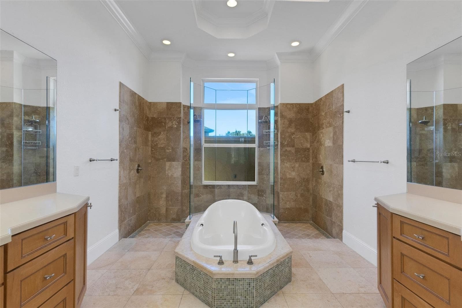 Outside the shower is a small courtyard for additional privacy. - 6562 EAGLE VIEW LOOP, LAKELAND