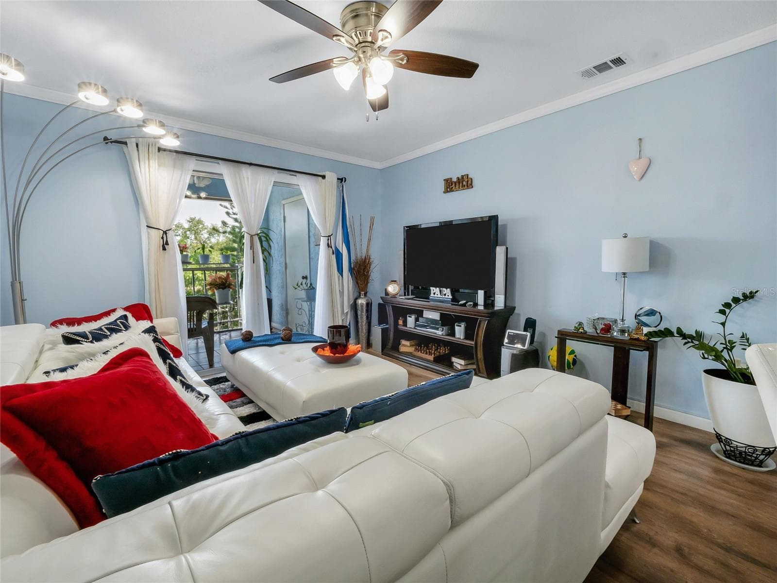 Living Room - 801 83RD AVE N #322, ST PETERSBURG