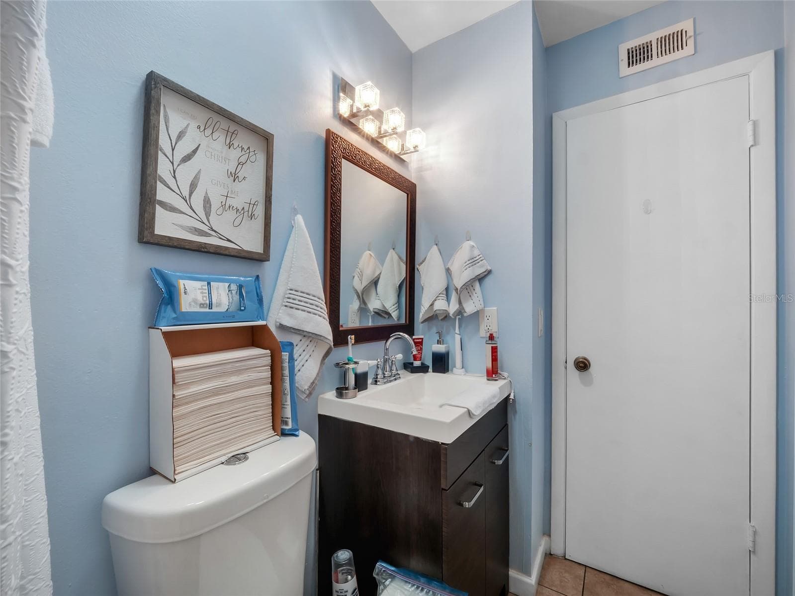 Bathroom - 801 83RD AVE N #322, ST PETERSBURG