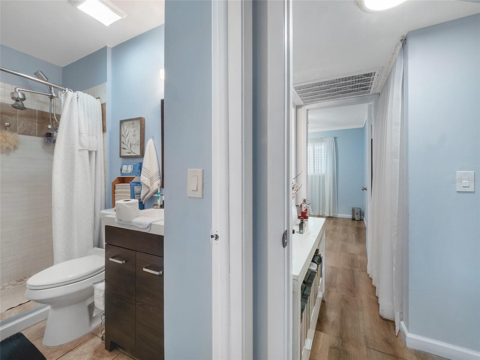 Bathroom - 801 83RD AVE N #322, ST PETERSBURG