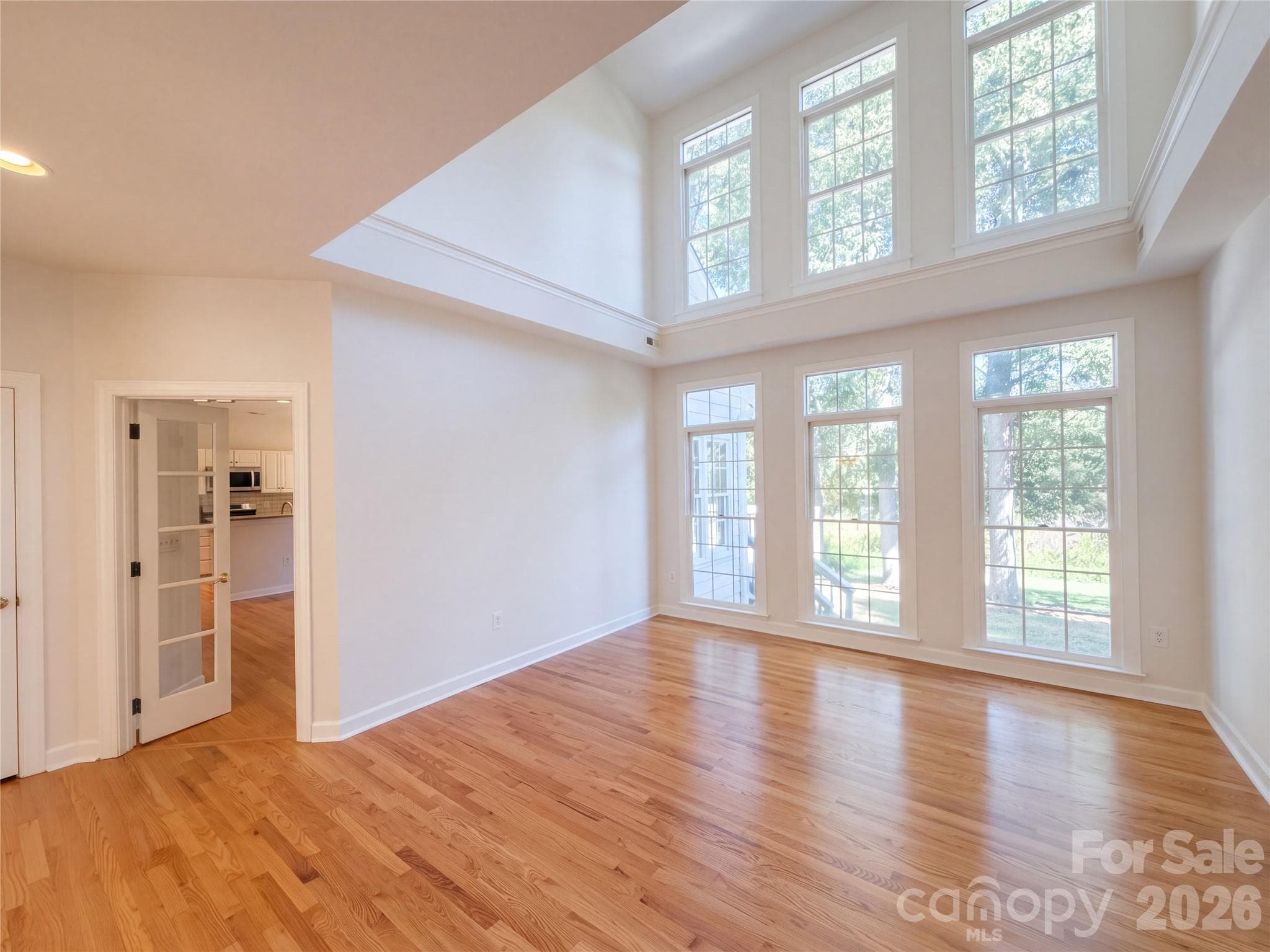 Single Family Residence at 5609 Fairvista Drive, Charlotte, photo 2 of 28
