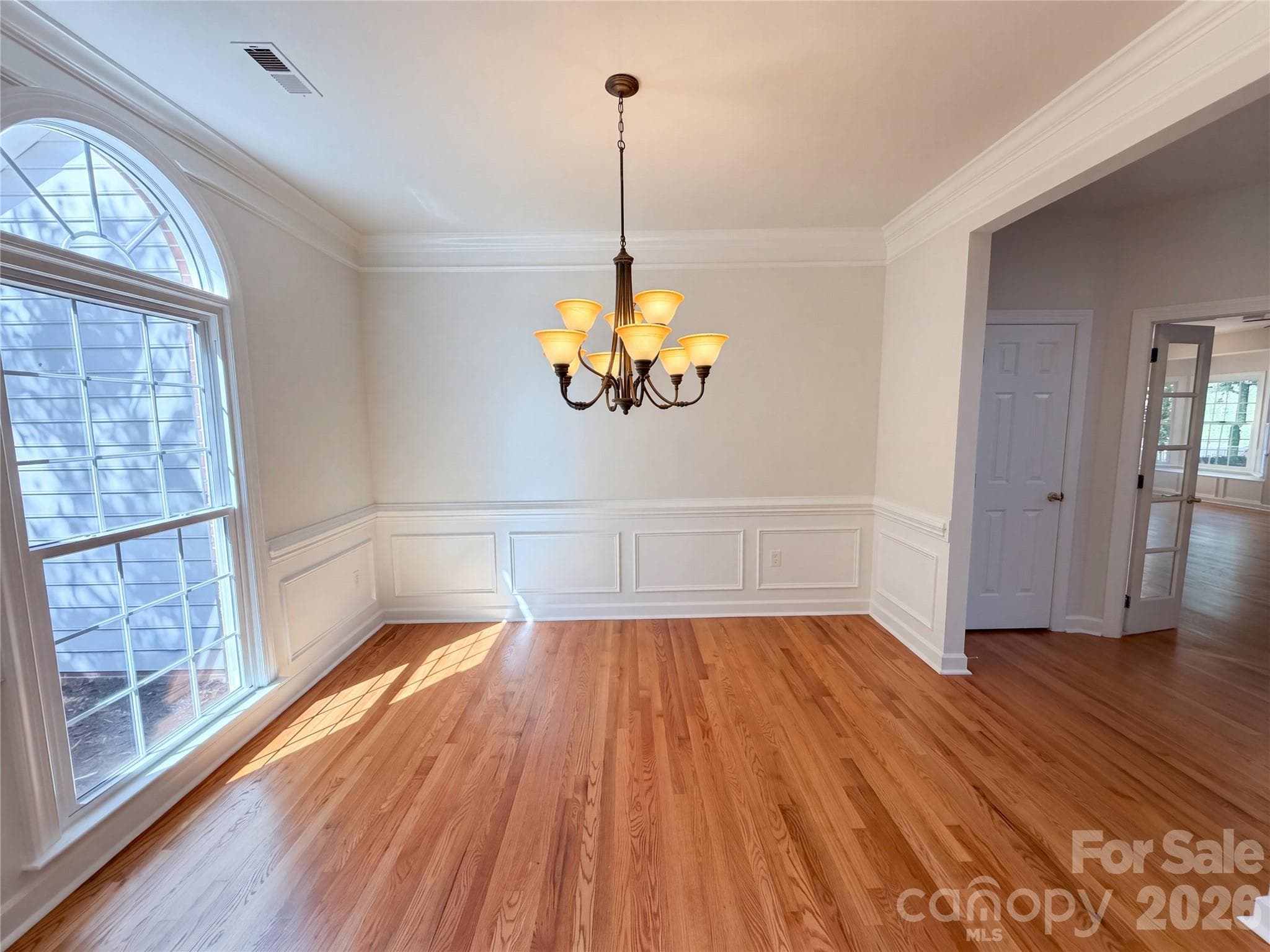 Single Family Residence at 5609 Fairvista Drive, Charlotte, photo 9 of 28