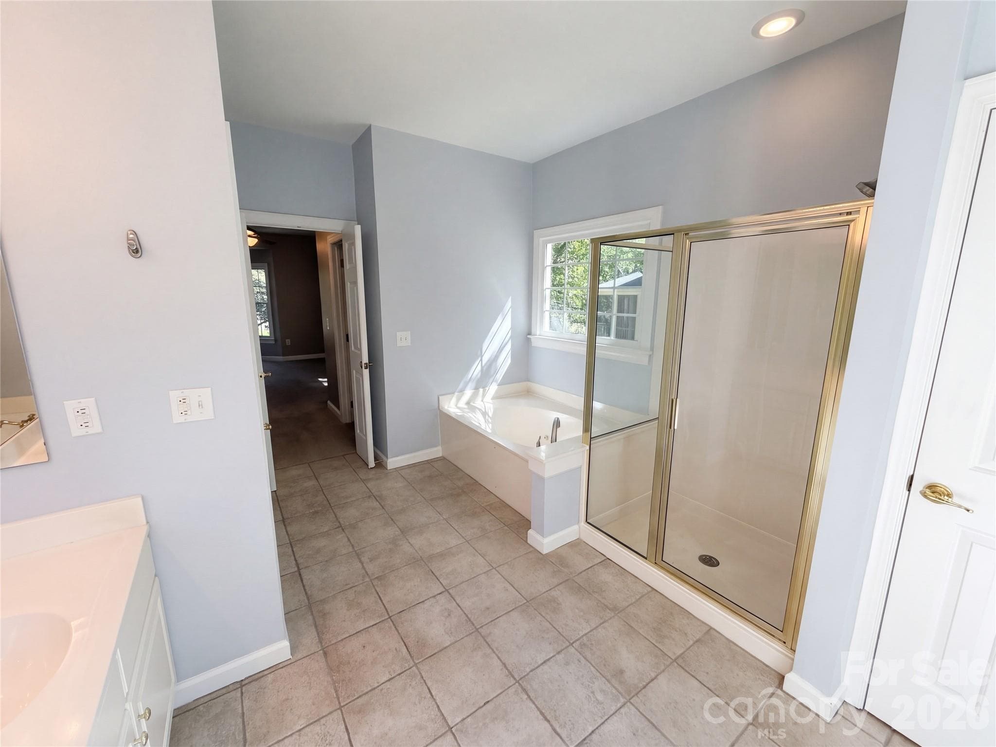 Single Family Residence at 5609 Fairvista Drive, Charlotte, photo 15 of 28