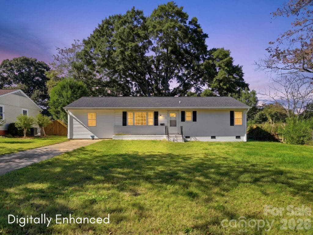 1122 E Park Drive