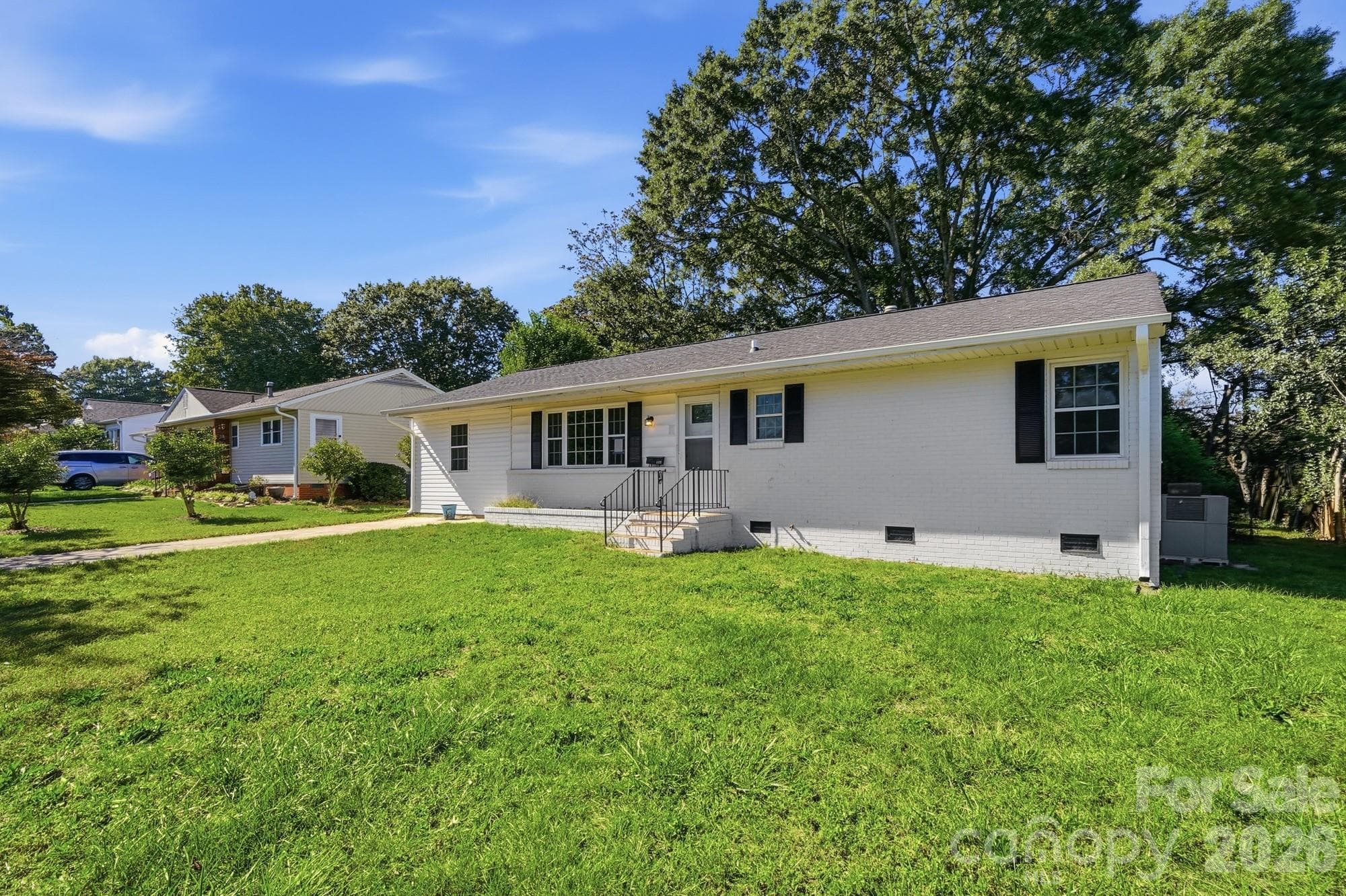 Single Family Residence at 1122 E Park Drive, Gastonia, photo 5 of 46