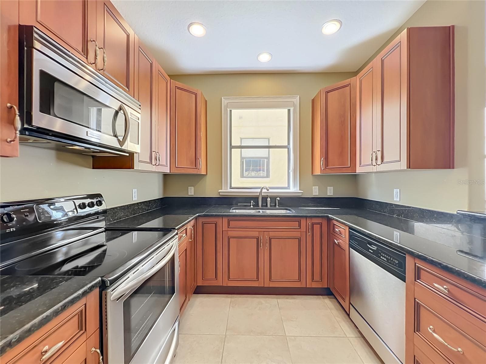 Half Duplex at 2503 KILGORE ST, ORLANDO, photo 6 of 50