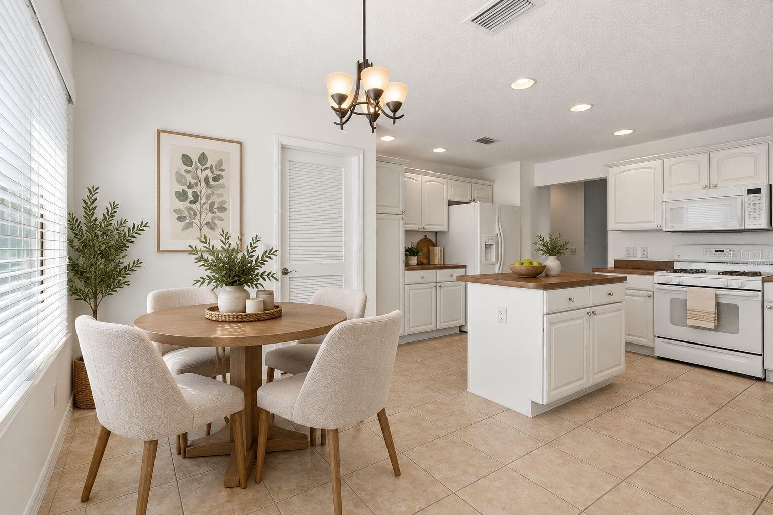 Virtually Staged Eat In Dinette Space in Kitchen - 1563 EASTOVER TER, THE VILLAGES
