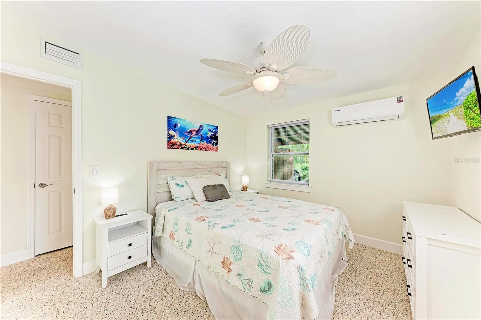 Single Family Residence at 503 BAYVIEW DR, HOLMES BEACH, photo 22 of 54
