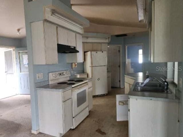 Single Family Residence at 656 AZURE RD, VENICE, photo 4 of 10