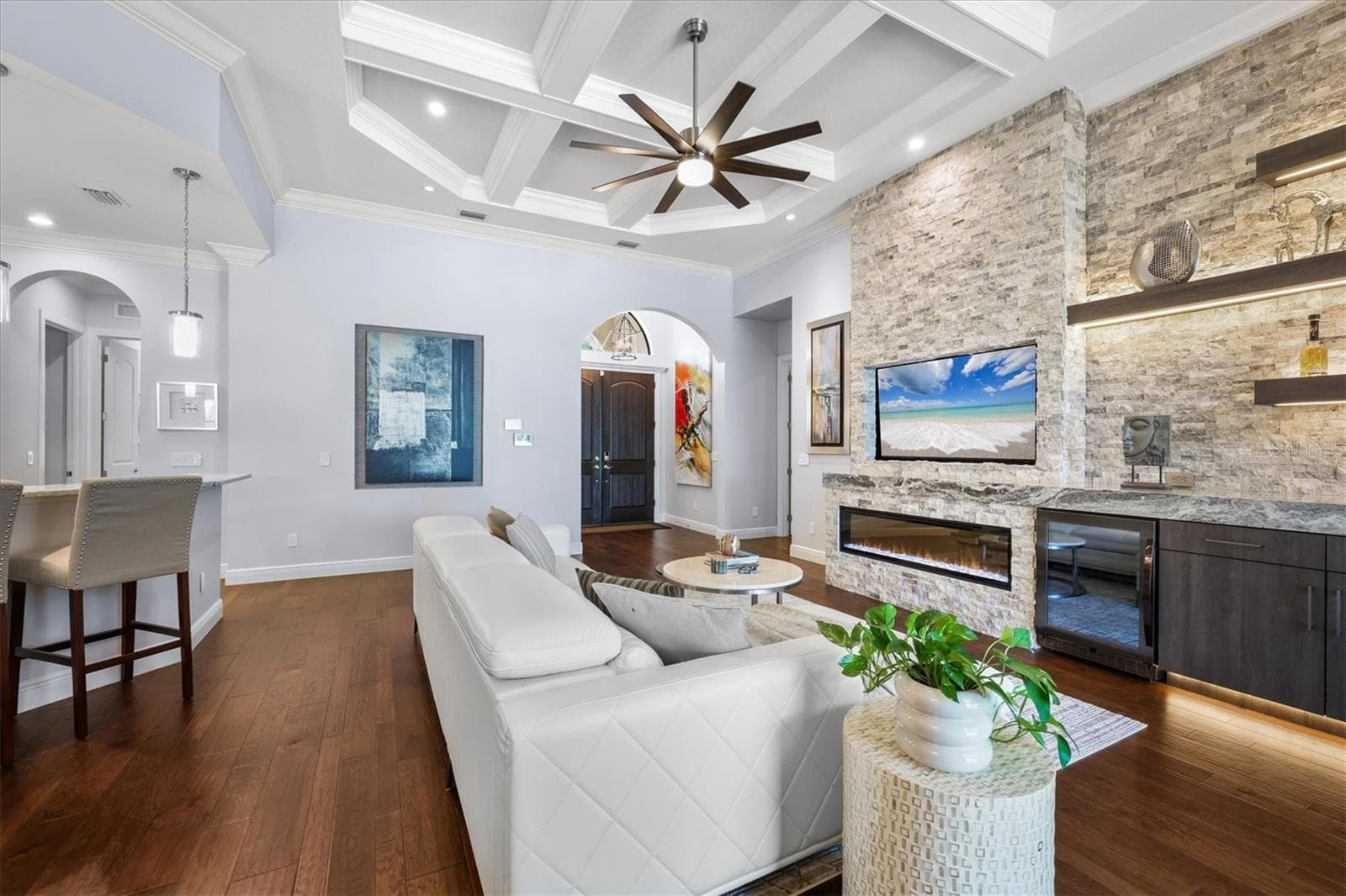 Single Family Residence at 7235 PRESTBURY CIR, LAKEWOOD RANCH, photo 10 of 43