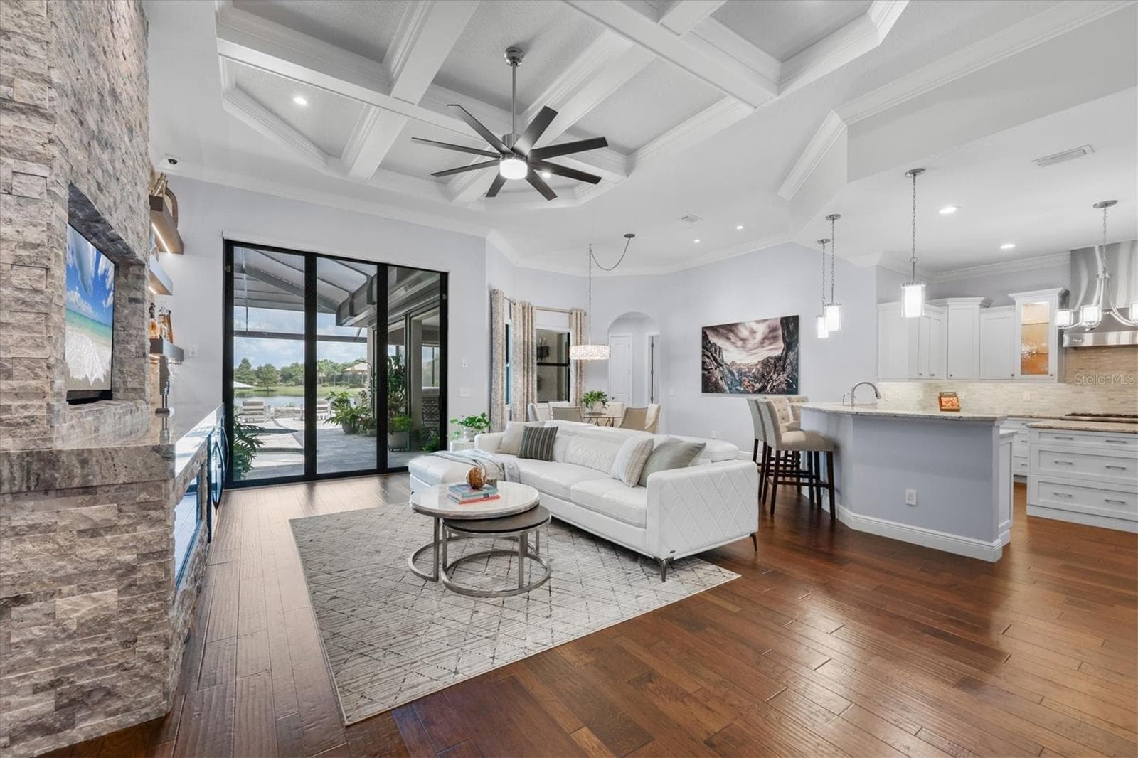 Single Family Residence at 7235 PRESTBURY CIR, LAKEWOOD RANCH, photo 11 of 43