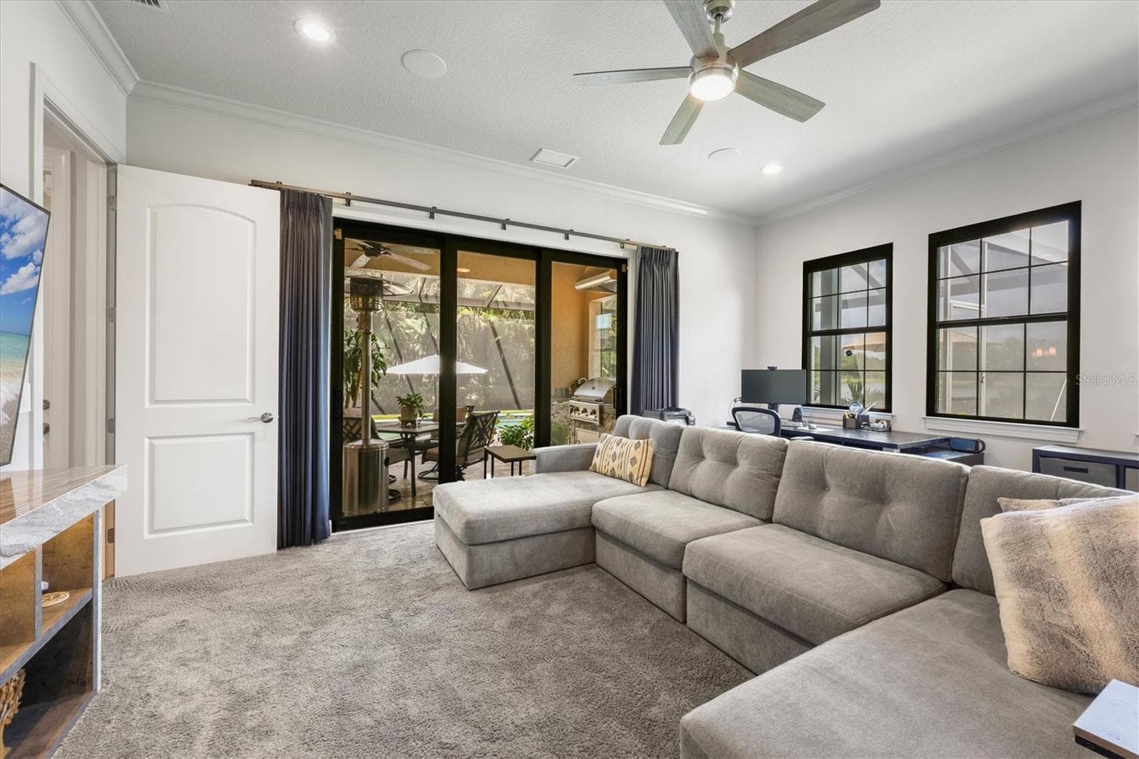 Single Family Residence at 7235 PRESTBURY CIR, LAKEWOOD RANCH, photo 16 of 43