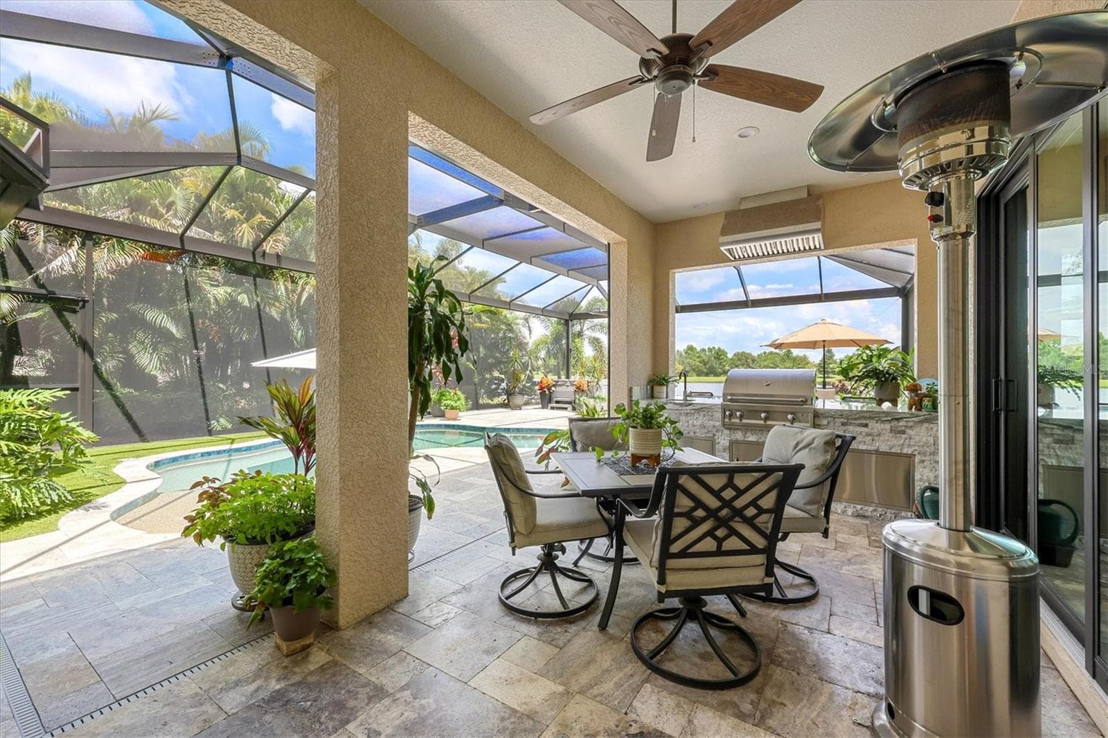 Single Family Residence at 7235 PRESTBURY CIR, LAKEWOOD RANCH, photo 27 of 43