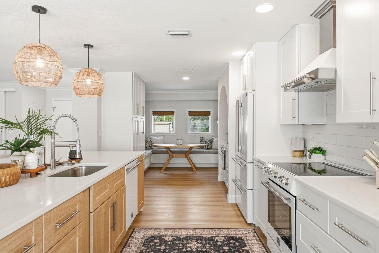 Single Family Residence at 3932 SHORE ACRES BLVD NE, ST PETERSBURG, photo 10 of 44
